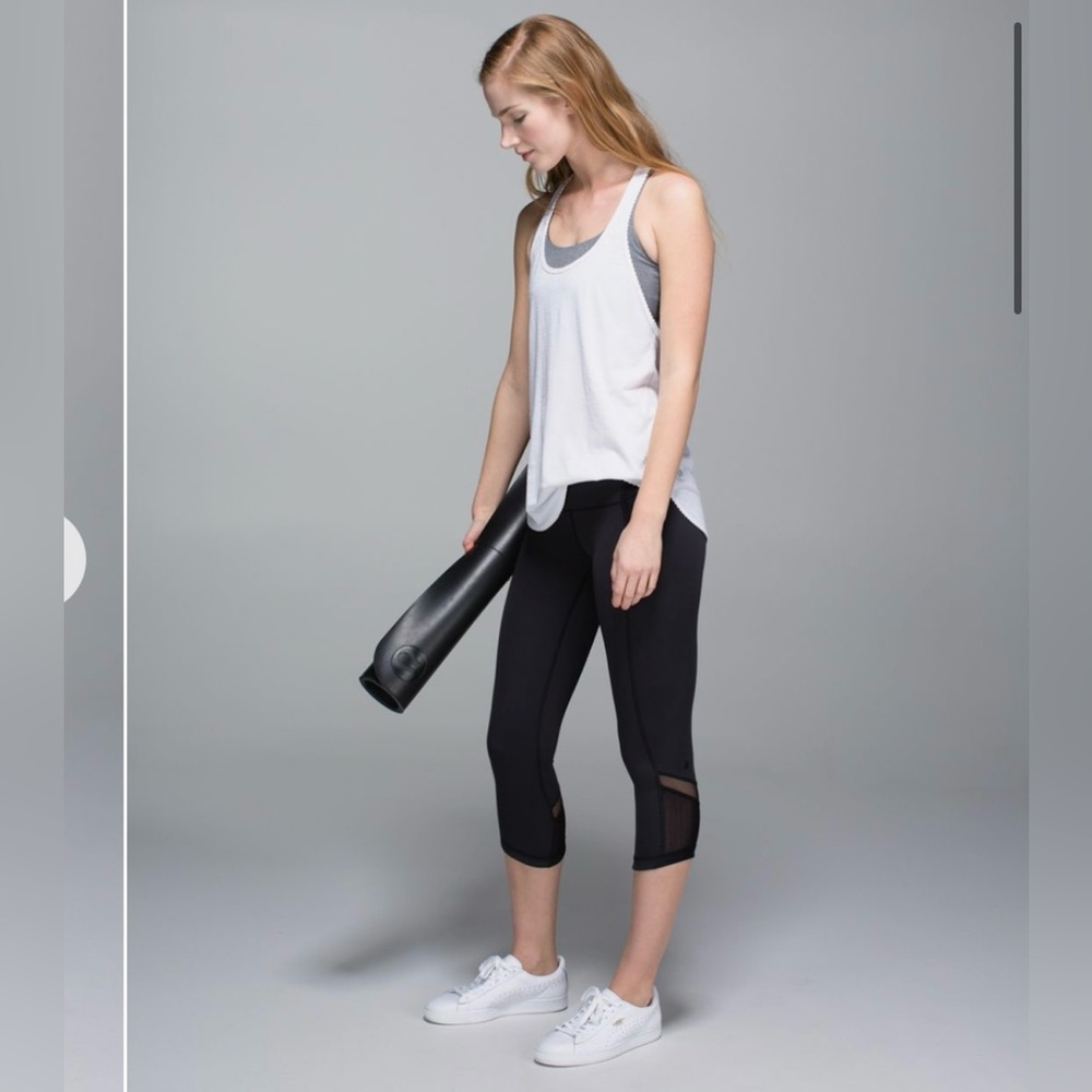 EUC Lululemon Just Breathe crop leggings